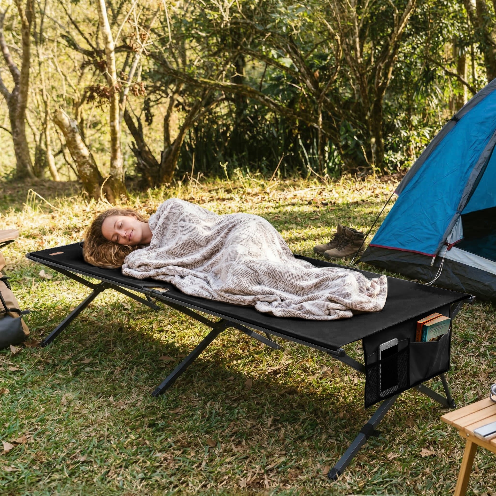 HOMECALL XXL Campingbett klappbar – stabiles Feldbett bis 200 kg, faltbares Outdoor- und Gästebett mit Tragetasche, schwarz